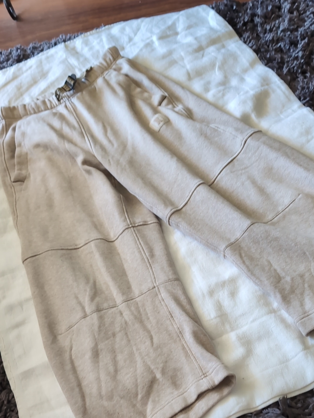 Savage X Fenty Wide Leg cropped Sweatpants in Beige